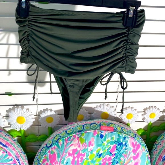 Fashion Nova olive green Brazilian swim bottoms, high waisted and ruched sides - Picture 3 of 6